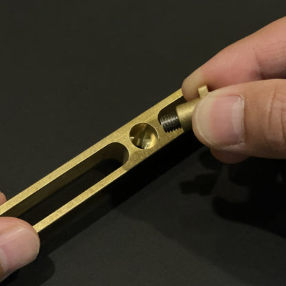 《真鍮のボトルオープナー Brass bottle opener》a.278オリジナル