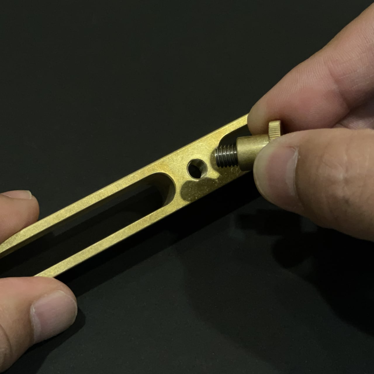 《真鍮のボトルオープナー Brass bottle opener》a.278オリジナル