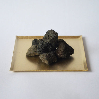 《アロマディフーザーに使えるちょうどいいサイズの溶岩石100g》a.278オリジナル