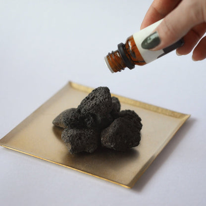 《アロマディフーザーに使えるちょうどいいサイズの溶岩石100g》a.278オリジナル