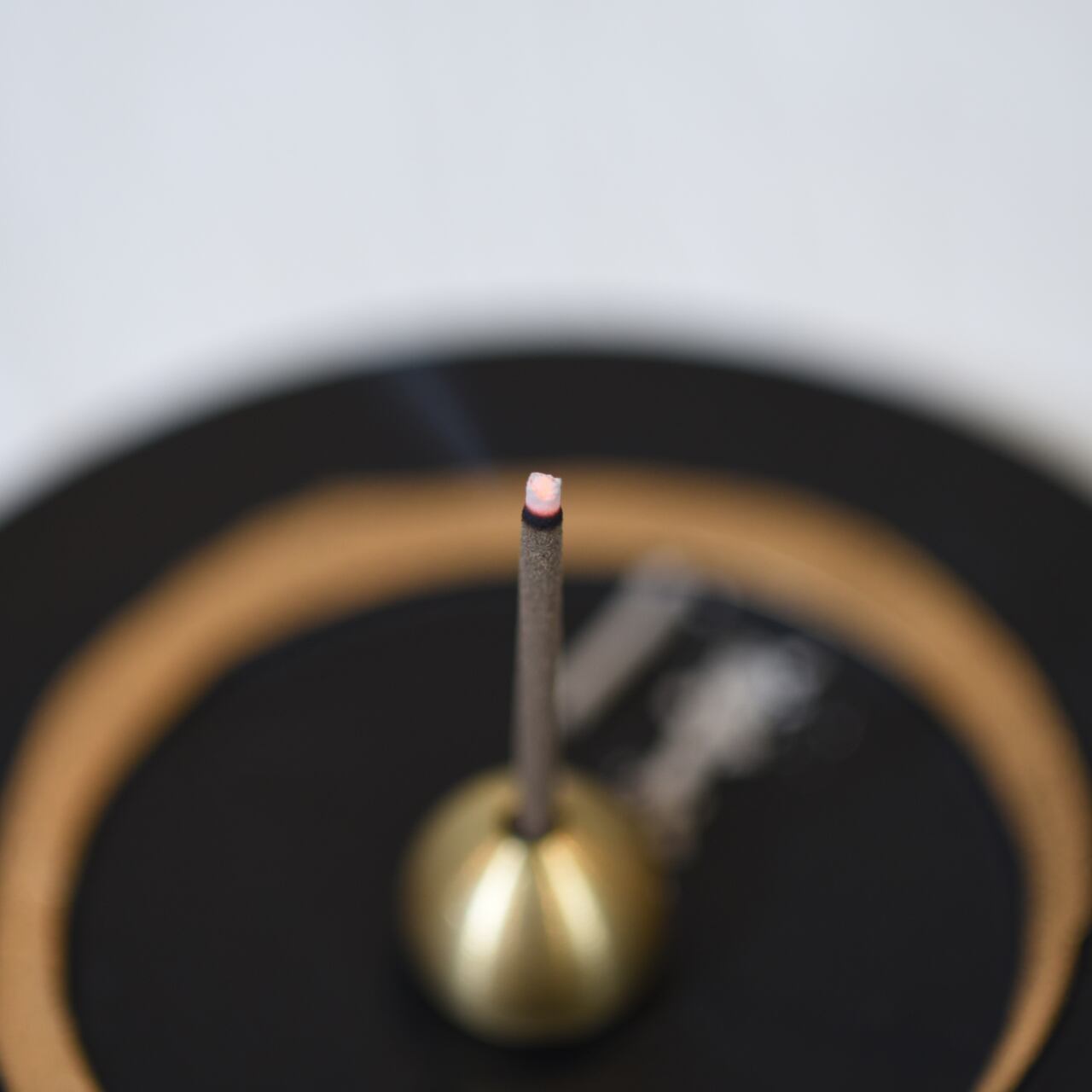 《鉄鋳物の香立て》一円相 | 銀雅堂