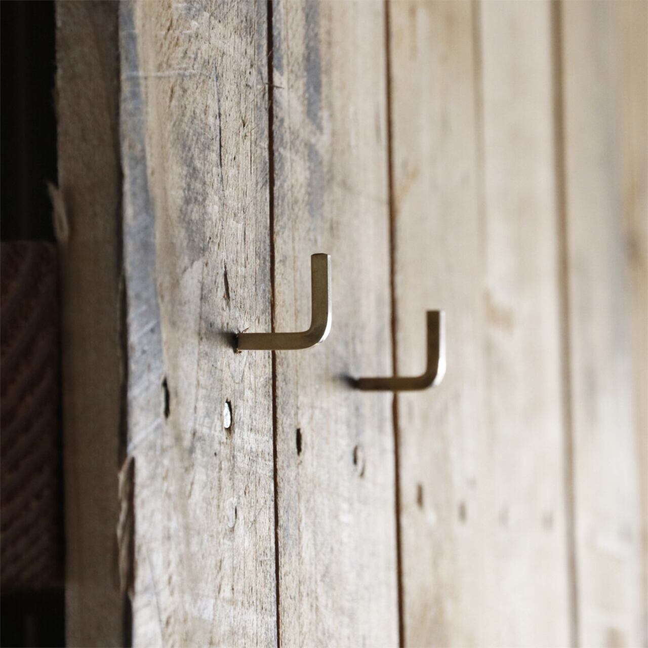 《真鍮のL字フック》BRASSプッシュピンLフック | Horn Please