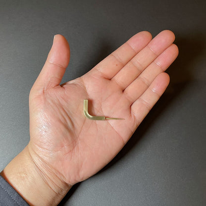《真鍮のL字フック》BRASSプッシュピンLフック | Horn Please