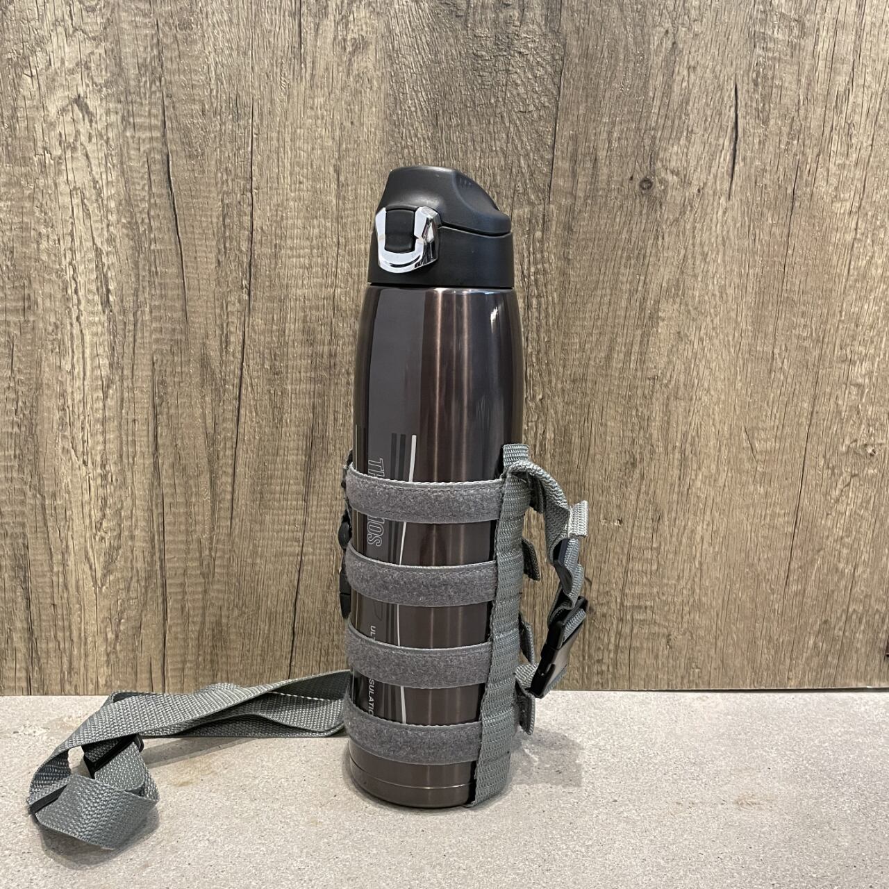 《フリーサイズ　タンブラー、ボトル用ハーネス》ボトルハーネス | genial