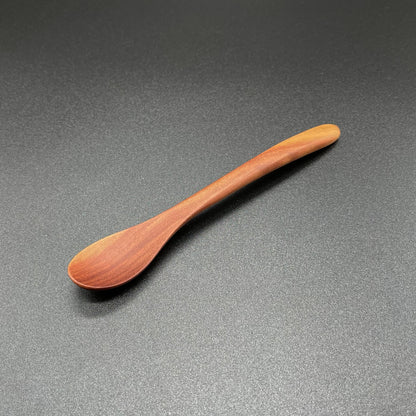 《国際プリン協会がプロデュースした木製プリン専用スプーン》木製カトラリーのリーディングカンパニー×国際プリン協会 | iiispoon（いいスプーン）