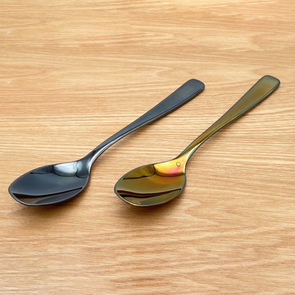 《スプーン職人が最高の口当たりと、究極のなめらかさを追求したカレー＆チャーハン専用スプーン》 a.278別注オリジナル仕様