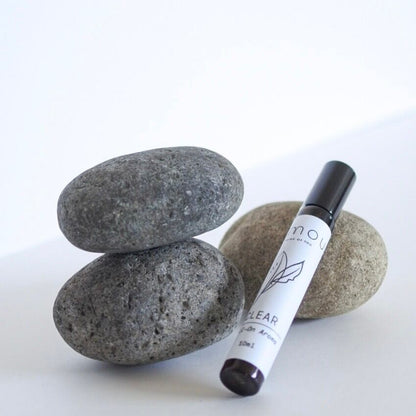 《日本製 環境にも動物にも優しいロールオンフレグランス》ロールオンアロマ | OMOU