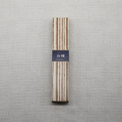 《定番・和のお香》白檀の香り（線香タイプ）｜日本香堂 かゆらぎ