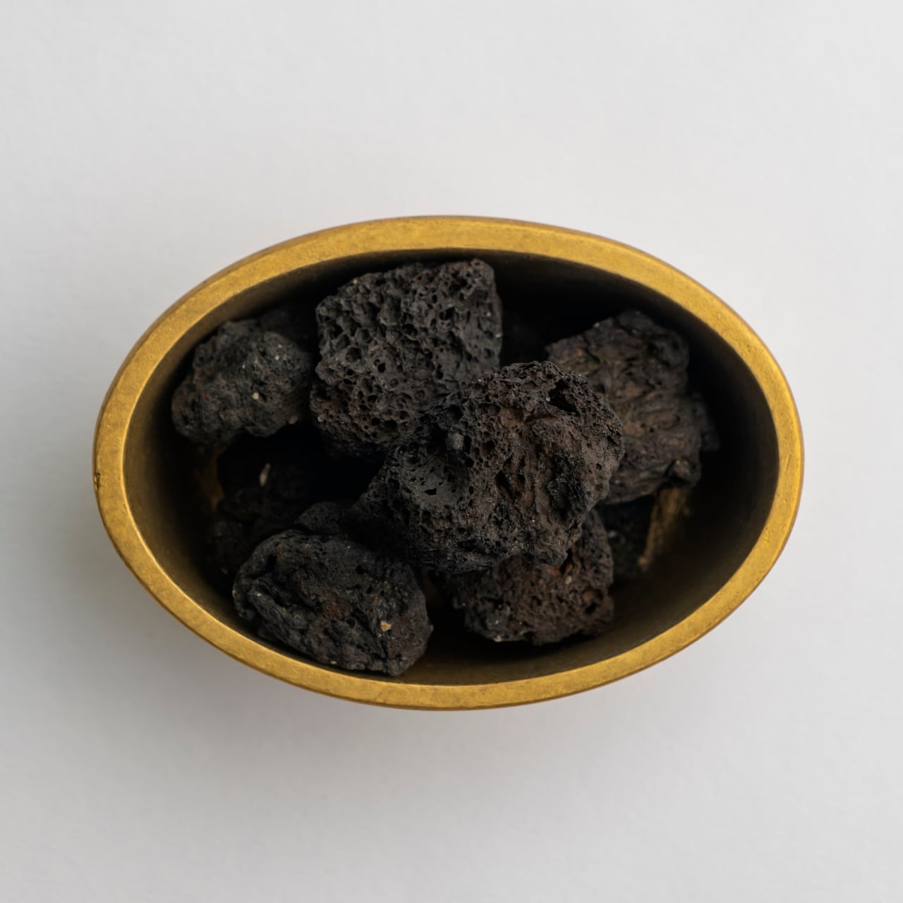 《溶岩石と真鍮鋳物のアロマ・ディフューザー》鋳銅 溶岩石楕円香器 | 銀雅堂