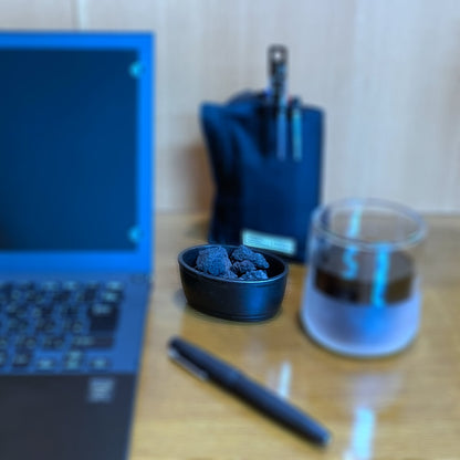 《溶岩石と真鍮鋳物のアロマ・ディフューザー》鋳銅 溶岩石楕円香器 | 銀雅堂