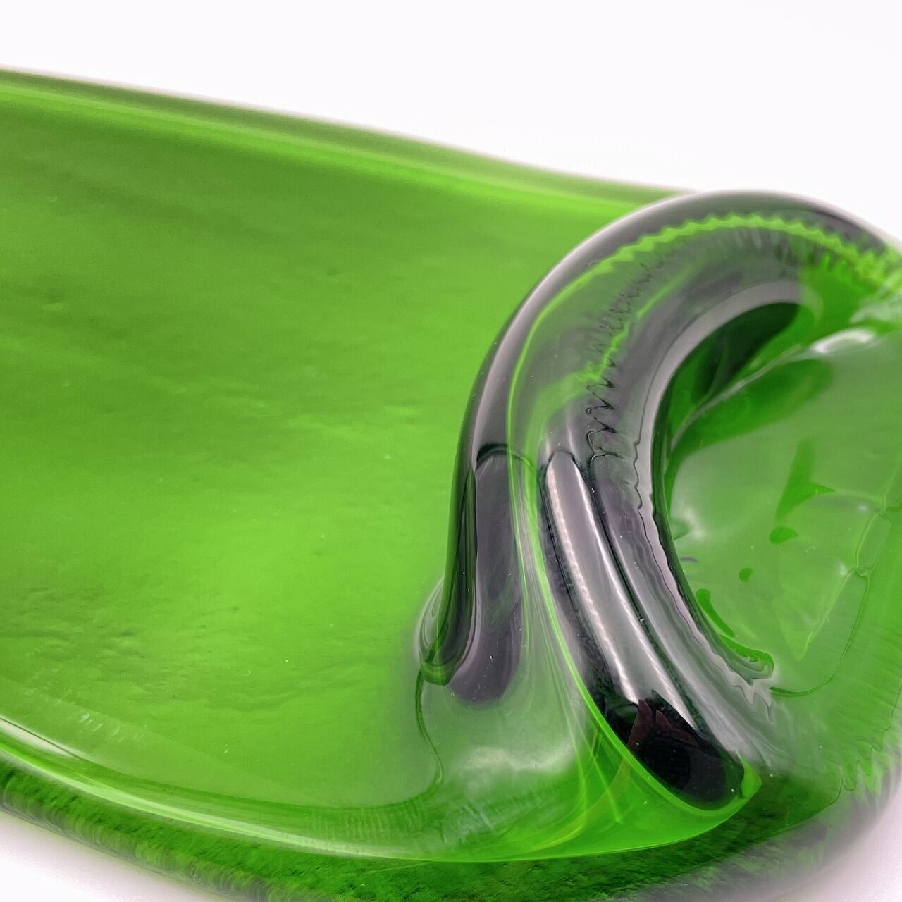 《ワインボトルのアップサイクル・トレイ》funew トレイ M | KIMOTO GLASS TOKYO