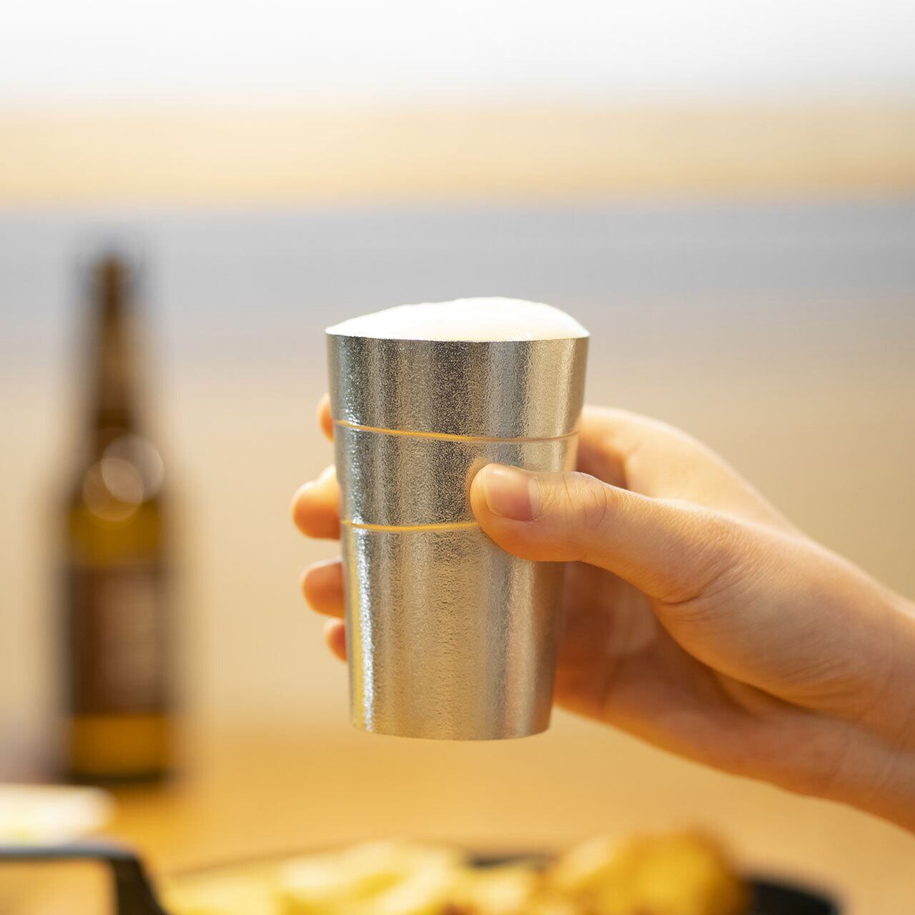 《錫（純度99.99%）の酒器・ビールタンブラー》静波ビールタンブラー｜銀雅堂（ぎんがどう）
