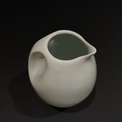 《日本酒Bar”古風路”がリリースする酒器 ”おちょこ”》kome. | Tokuri (SAKE Bar 古風路）