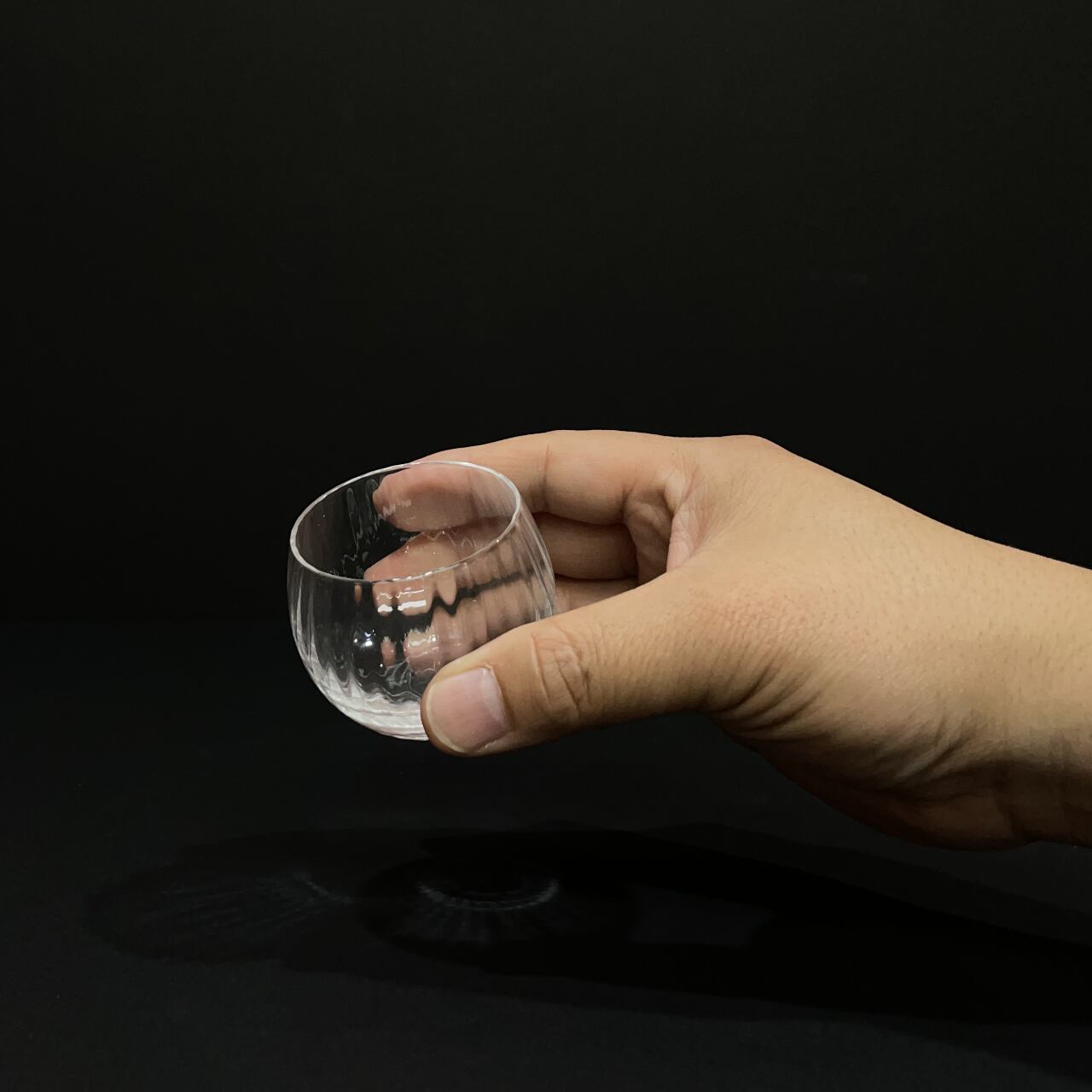 《コロンとしたかわいいフォルムのぐい呑み》Mai 3 スモール＜和＞ | KIMOTO GLASS TOKYO