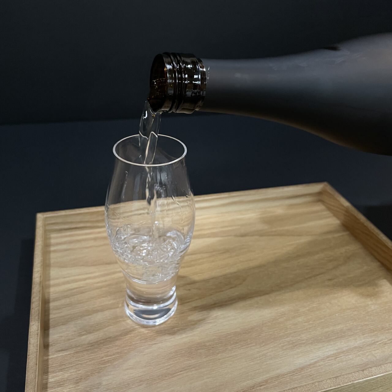 《発泡系のお酒に最適フォルムのぐい呑み》es Slim01＜爽＞ | KIMOTO GLASS TOKYO