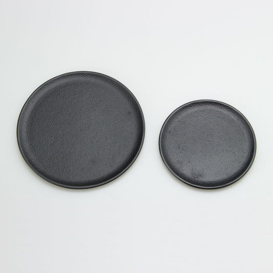 《アルミ鋳物のトレイ》ラウンド (丸形) トレイ S | シルバー / ブラック