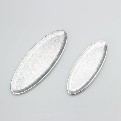 《アルミ鋳物のトレイ》オーバル (楕円) トレイ L | シルバー / ブラック