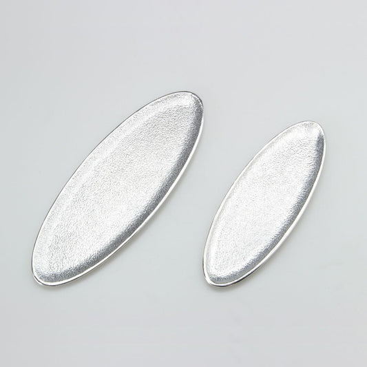 《アルミ鋳物のトレイ》オーバル (楕円) トレイ S | シルバー / ブラック