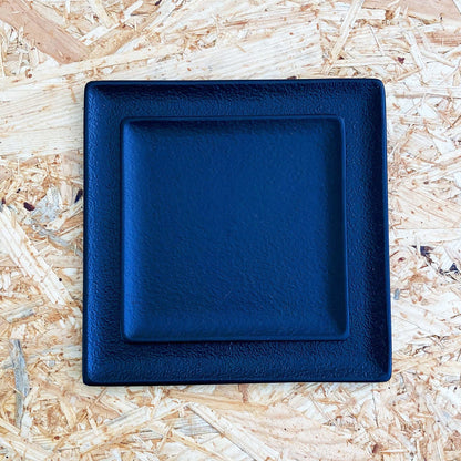 《アルミ鋳物のトレイ》スクエア (四角) トレイ S | シルバー / ブラック