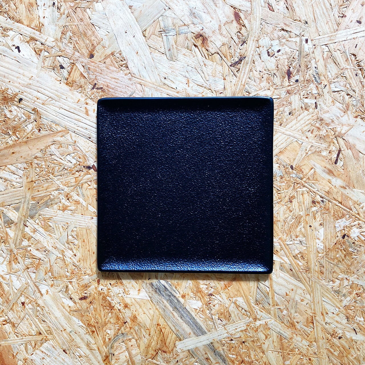 《アルミ鋳物のトレイ》スクエア (四角) トレイ S | シルバー / ブラック