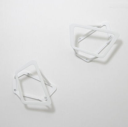 《ブロンズ製のコートフック》アシンメトリーデザインと日の光、照明がつくり出す影が美しい（Sサイズ）｜splinkle （スプリンクル）