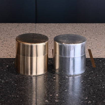 《ブリキ製の丸缶（小）》丸缶（小）| SyuRo