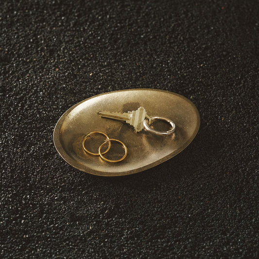 《真鍮鋳物のマルチトレイ※パロサントは付属しません》Abalone shell（アバロンシェル）matte｜NAGAE+（ナガエプリュス）