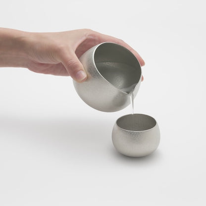 《錫（すず）鋳物製の酒器》片口｜醪音（もろみね） - 銀雅堂