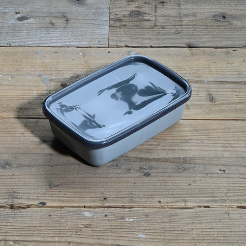 《琺瑯の保存容器（蓋付）/グレイ》＋Gray レクタングル深型Ｌシール蓋付| 野田琺瑯