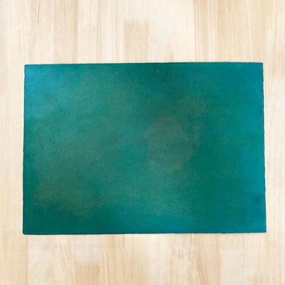 《漆でコーティングした越前和紙のテーブルマット》UruWashi-sheet A3判（420x300mm）