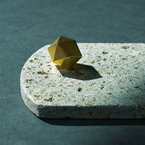 《大谷石の香皿と真鍮製の香立て》Oya Incense Set<brass>（オオヤ インセンス セット ブラス） | NAGAE+（ナガエプリュス）