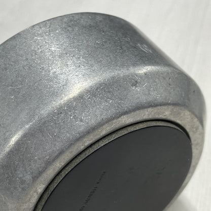 《アルミ鋳物製のオイルバーナー（アロマディフューザー）》 Aluminium Oil Burner | Studio Henry Wilson