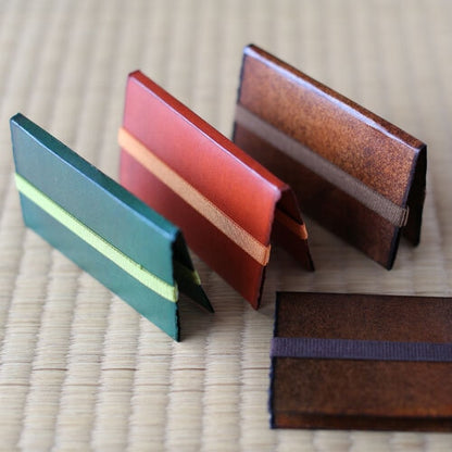 《漆でコーティングした越前和紙のカードケース》Uru-Washi-credit card holder 63x93