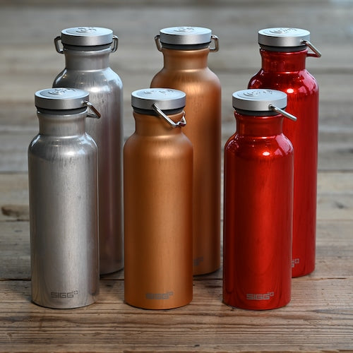 《スイス製・エコで軽量なアルミ製ウォーターボトル【0.75L】3色》アルミオリジナル 0.75L | SIGG